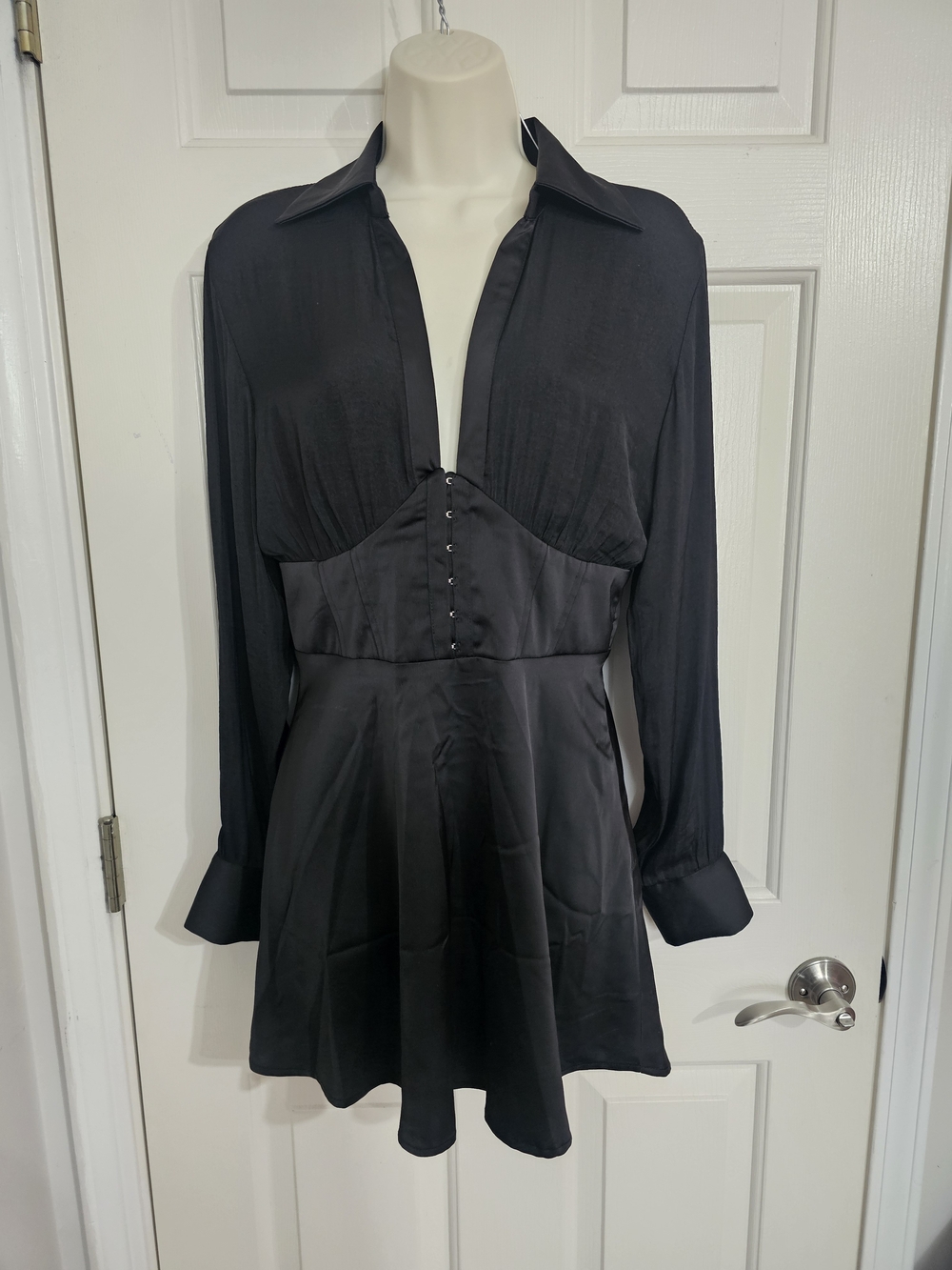 Urban Outfitters Black Long-Sleeve V-Neck Wrap Dress Size Med NWT